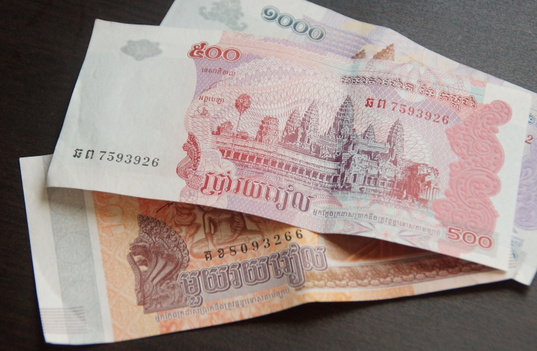 カンボジアの通貨 リエル